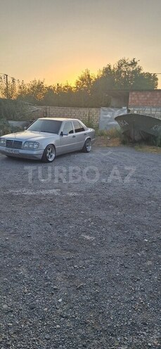 Mercedes E 300 1993, 600,000 km - 3.0 л - Mingəçevir