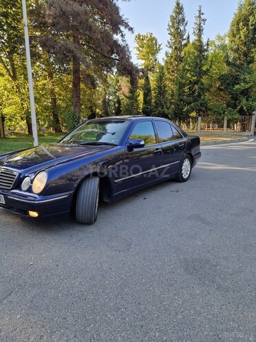 Mercedes E 240 2000, 390,000 km - 2.6 l - Mingəçevir