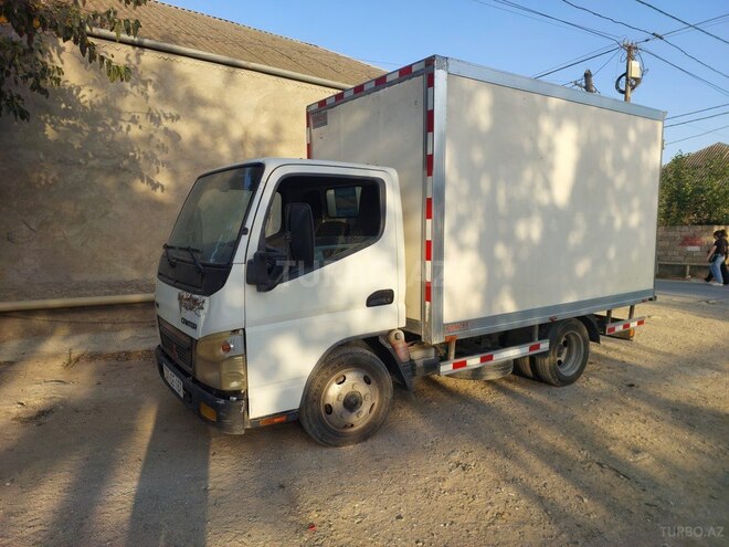 Mitsubishi Fuso Canter 2009, 175,000 km - 2.8 l - Bakı