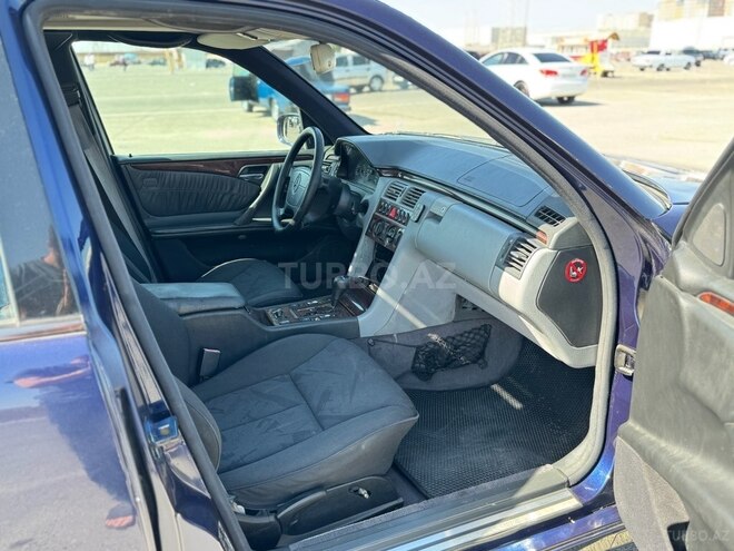 Mercedes E 320 1997, 250,486 km - 3.2 l - Bakı