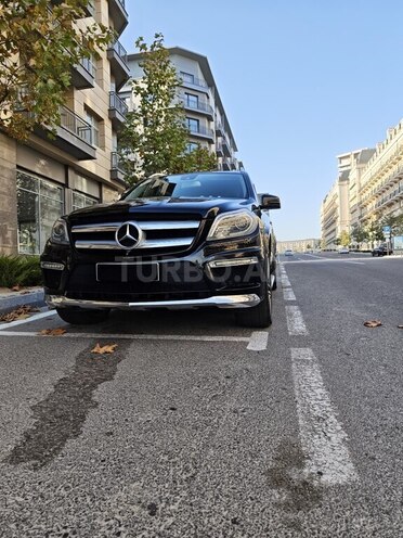 Mercedes GL 400 4MATIC 2015, 180,000 km - 3.0 l - Bakı