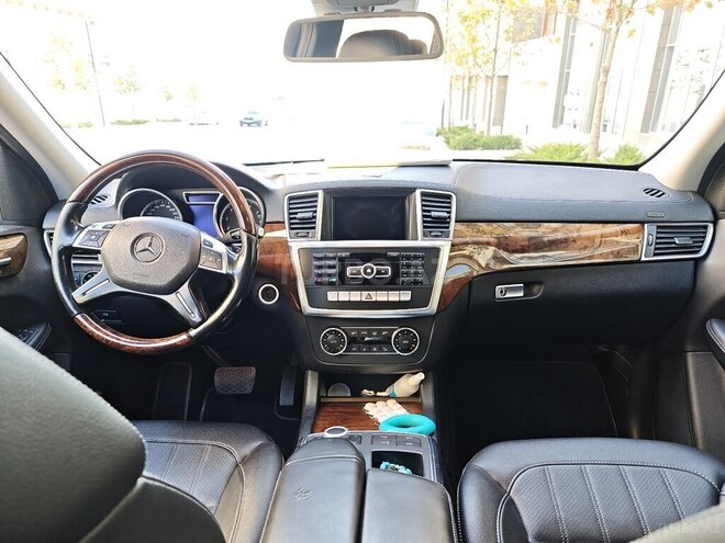 Mercedes GL 400 4MATIC 2015, 180,000 km - 3.0 l - Bakı