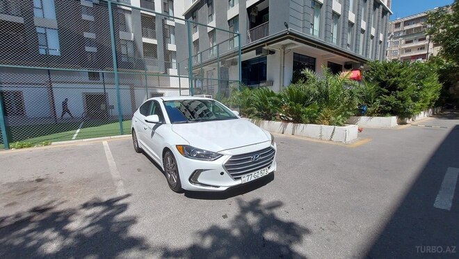 Hyundai Elantra 2018, 110,000 km - 2.0 l - Bakı