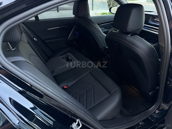 BMW 520 2024, 17,000 km - 2.0 l - Bakı