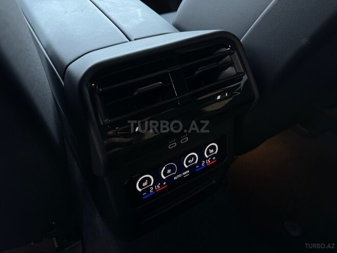 BMW 520 2024, 17,000 km - 2.0 l - Bakı