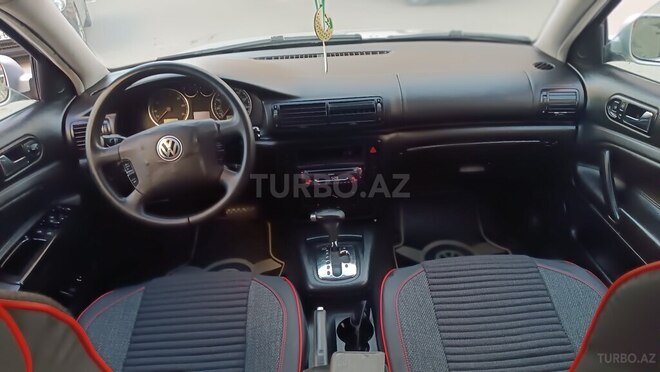 Volkswagen Passat 2002, 285,578 km - 1.8 l - Bakı