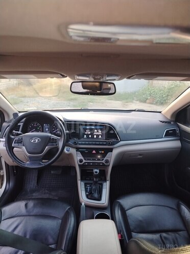 Hyundai Elantra 2017, 134,000 km - 2.0 l - Bakı
