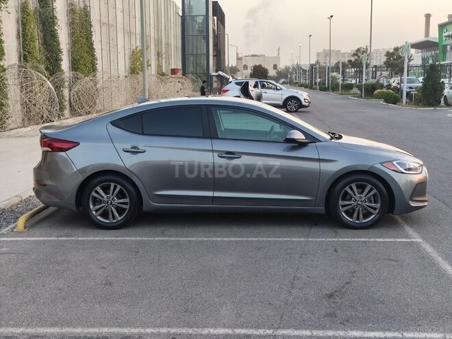 Hyundai Elantra 2018, 92,000 km - 2.0 л - Bakı