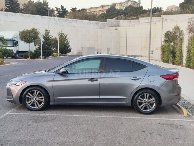 Hyundai Elantra 2018, 92,000 km - 2.0 л - Bakı