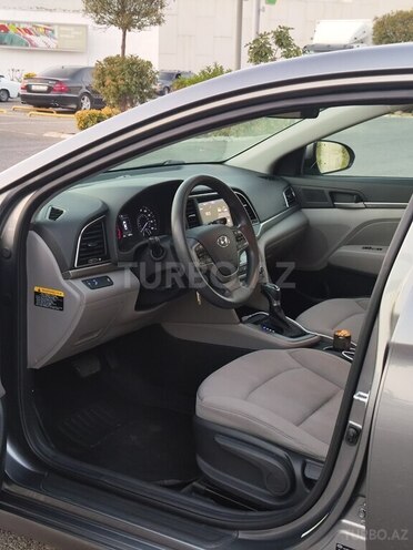 Hyundai Elantra 2018, 92,000 km - 2.0 л - Bakı