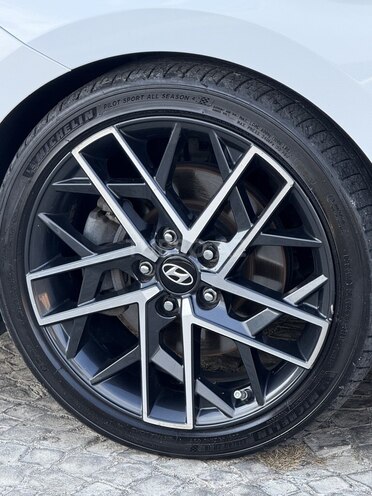 Hyundai Elantra 2019, 197,949 km - 1.6 л - Tovuz