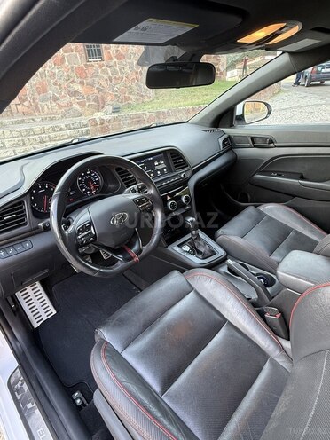 Hyundai Elantra 2019, 197,949 km - 1.6 л - Tovuz