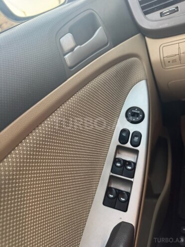 Hyundai Accent 2013, 210,763 km - 1.6 l - Bakı