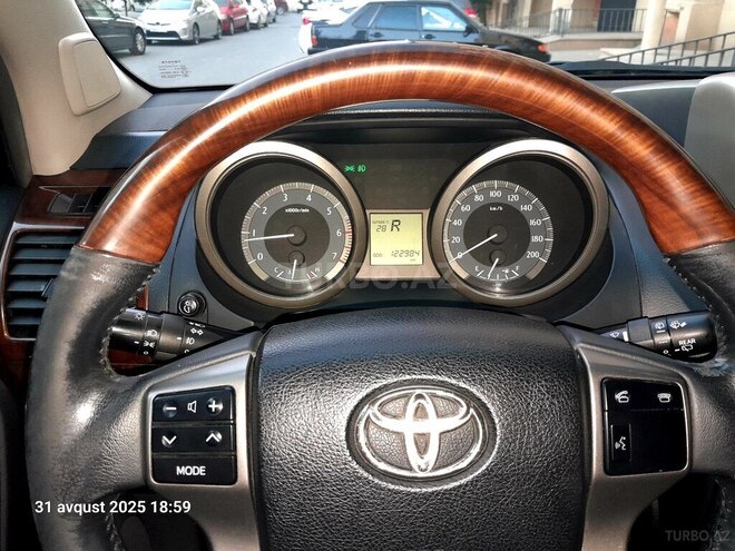 Toyota Land Cruiser Prado 2011, 122,984 km - 2.7 l - Bakı