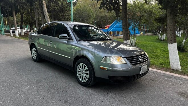 Volkswagen Passat 2003, 245,736 km - 1.8 l - Bakı
