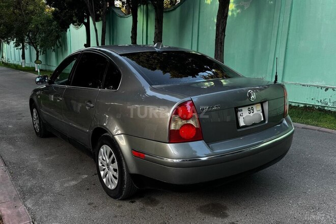 Volkswagen Passat 2003, 245,736 km - 1.8 l - Bakı