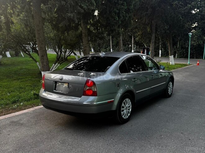 Volkswagen Passat 2003, 245,736 km - 1.8 l - Bakı