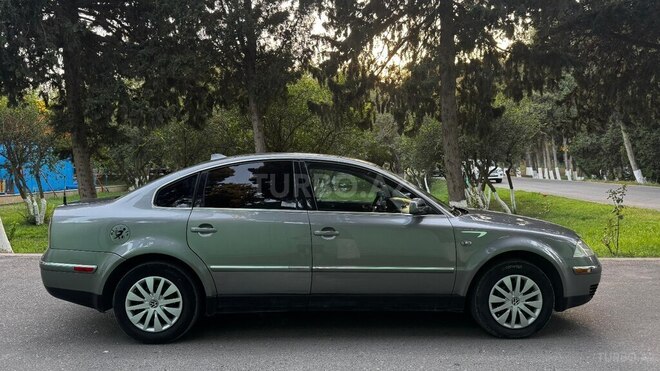 Volkswagen Passat 2003, 245,736 km - 1.8 l - Bakı