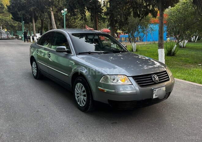 Volkswagen Passat 2003, 245,736 km - 1.8 l - Bakı