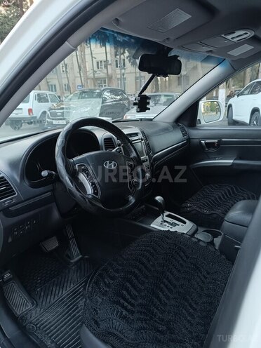 Hyundai Santa Fe-18