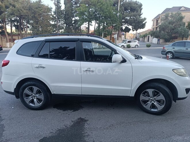 Hyundai Santa Fe-20