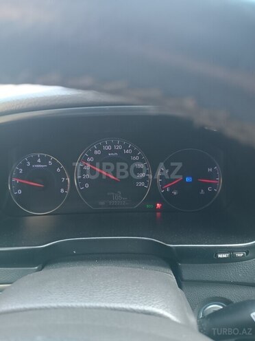 Hyundai Santa Fe-21