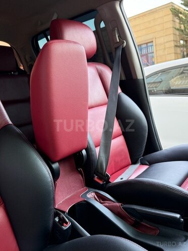 Toyota Hilux 2018, 298,000 km - 2.4 l - Bakı