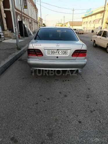 Mercedes E 240 2000, 340,000 km - 2.6 l - Qusar