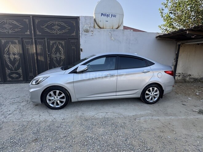 Hyundai Accent 2013, 290,000 km - 1.6 l - Bakı