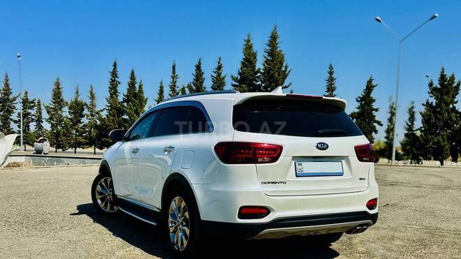 Kia Sorento 2018, 171,000 km - 2.0 l - Yevlax