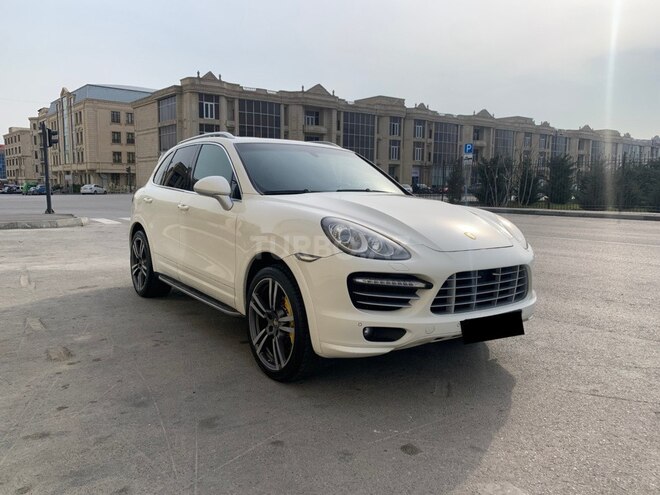 Porsche Cayenne Turbo 2010, 145,000 km - 4.8 l - Bakı