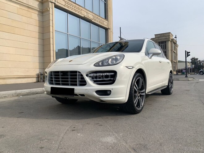 Porsche Cayenne Turbo 2010, 145,000 km - 4.8 l - Bakı