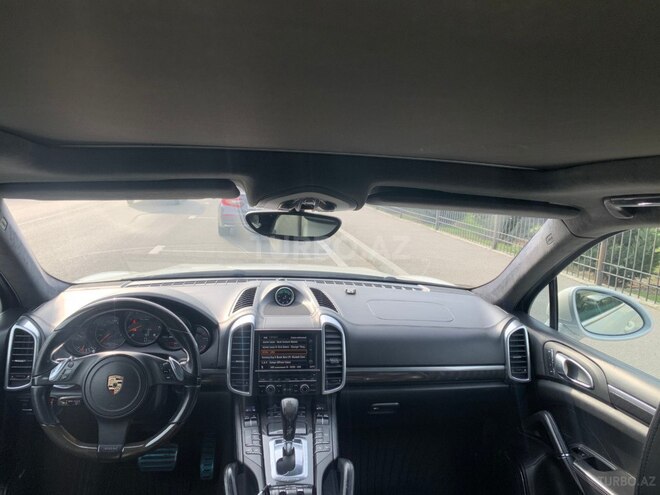 Porsche Cayenne Turbo 2010, 145,000 km - 4.8 l - Bakı
