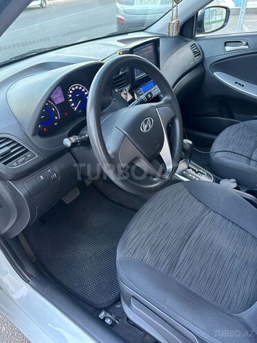 Hyundai Accent 2016, 155,000 km - 1.6 l - Bakı