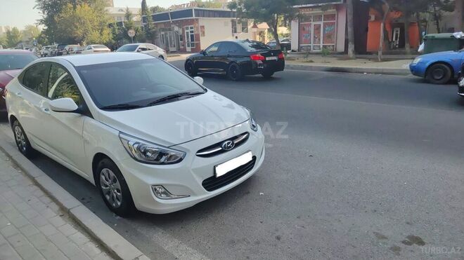 Hyundai Accent 2016, 155,000 km - 1.6 l - Bakı