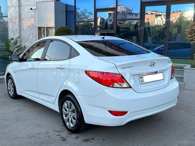 Hyundai Accent 2016, 155,000 km - 1.6 l - Bakı