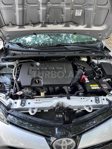 Toyota Corolla 2017, 209,215 km - 1.8 l - Bakı