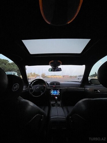 Mercedes E 270 2002, 353,509 km - 2.7 л - Bakı
