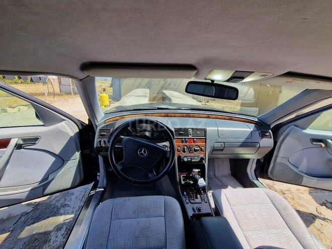 Mercedes C 200 1999, 666,630 km - 2.0 l - Beyləqan