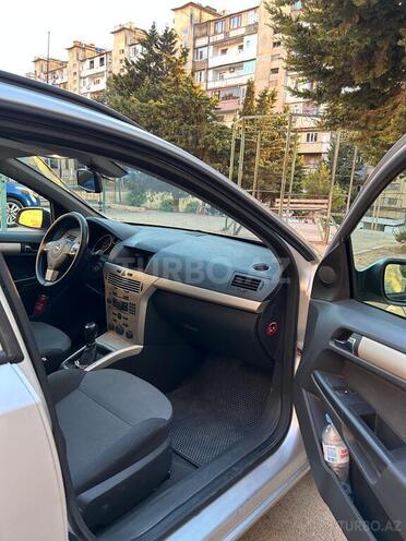 Opel Astra 2008, 174,600 km - 1.4 л - Bakı