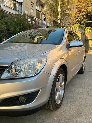 Opel Astra 2008, 174,600 km - 1.4 л - Bakı