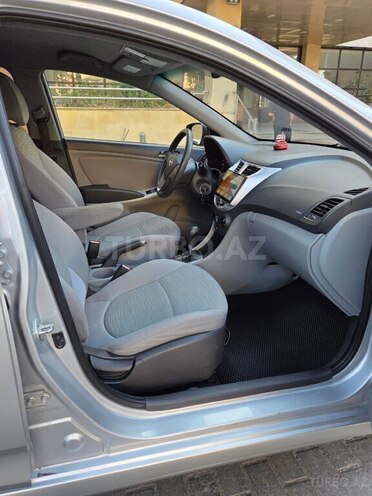 Hyundai Accent 2015, 165,000 km - 1.6 l - Bakı