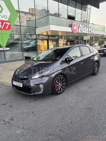 Toyota Prius 2013, 195,000 km - 1.8 l - Bakı