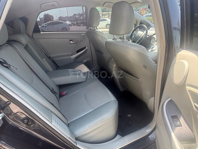 Toyota Prius 2013, 195,000 km - 1.8 l - Bakı