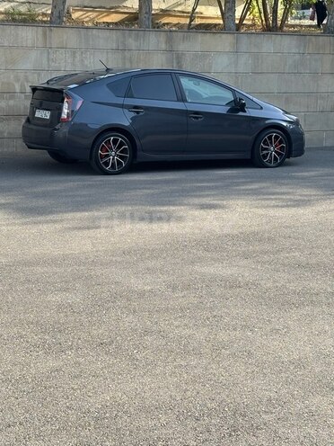 Toyota Prius 2013, 195,000 km - 1.8 l - Bakı