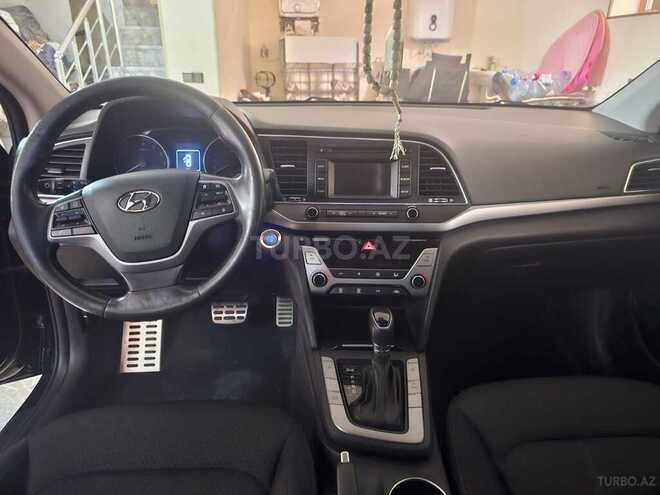 Hyundai Elantra 2018, 125,700 km - 2.0 л - Bakı