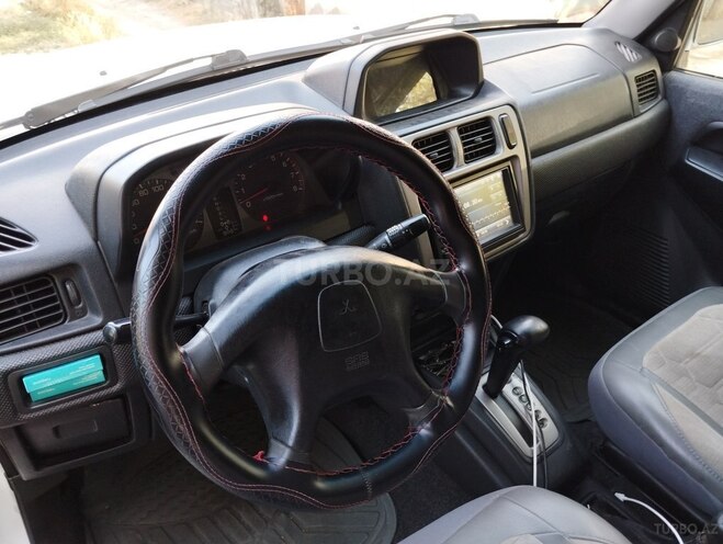 Mitsubishi Pajero io 2001, 551,000 km - 2.0 l - Bakı
