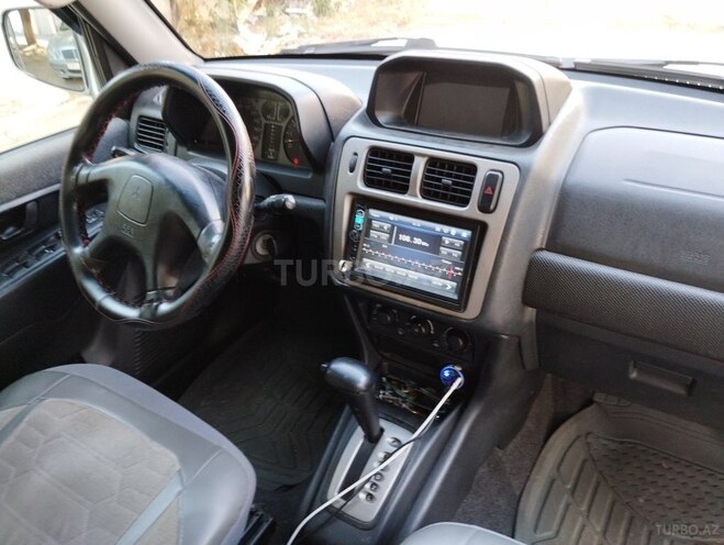 Mitsubishi Pajero io 2001, 551,000 km - 2.0 l - Bakı