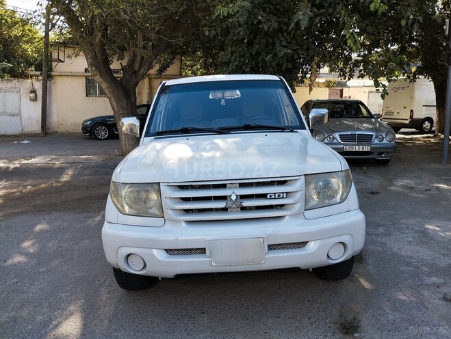 Mitsubishi Pajero io 2001, 551,000 km - 2.0 l - Bakı