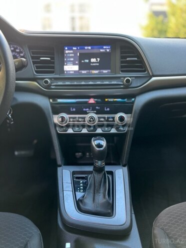 Hyundai Elantra 2019, 87,600 km - 2.0 l - Bakı